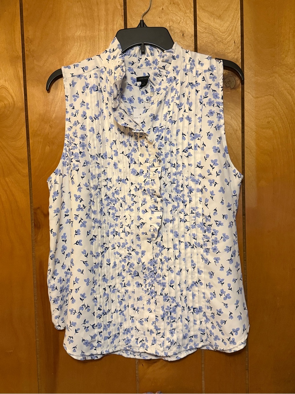 NWT Ann Taylor White Sleeveless Pintuck Blouse with Blue Floral Print